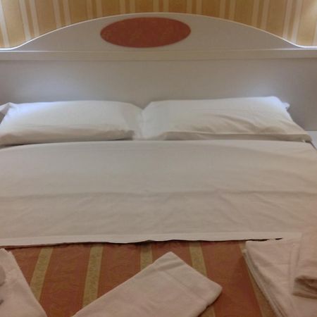 Rome Palace Hotel Room photo